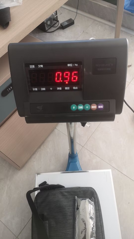 黑色秤数据输出设置上海耀华A12+E秤对接erp